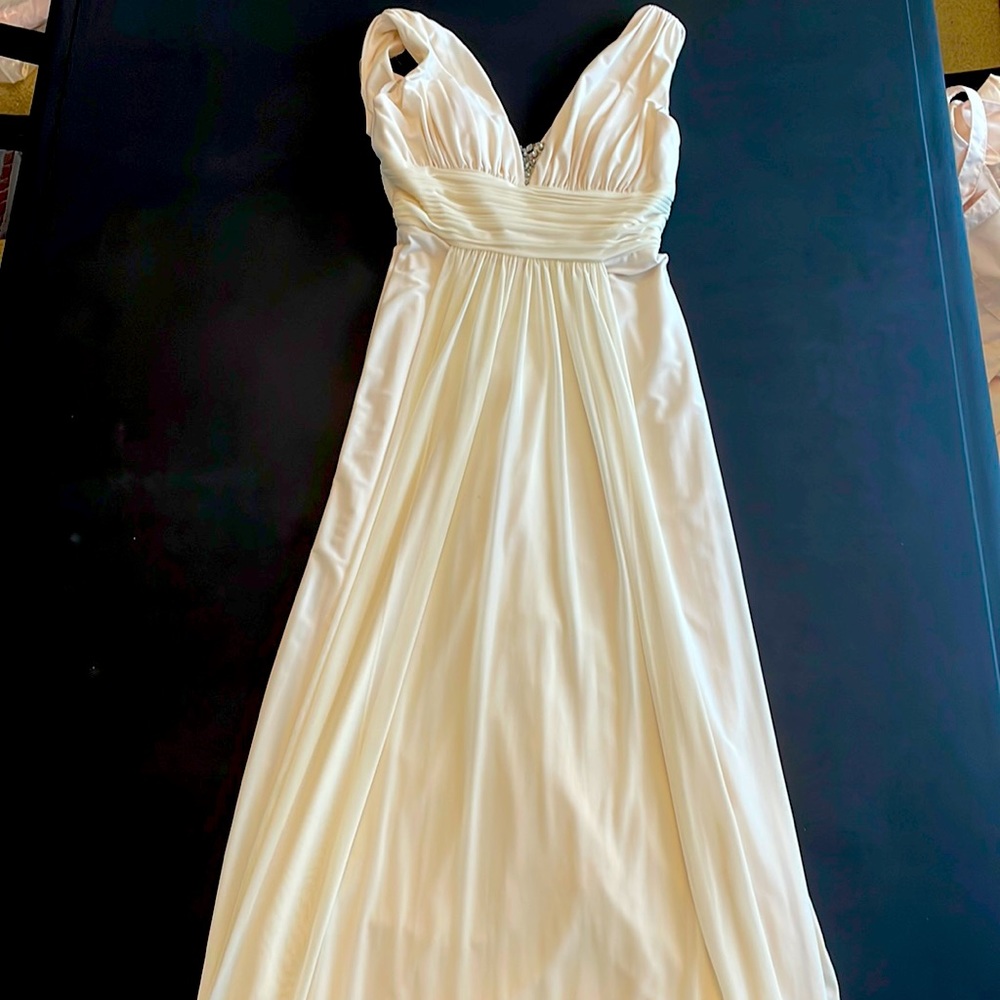 Cache gown